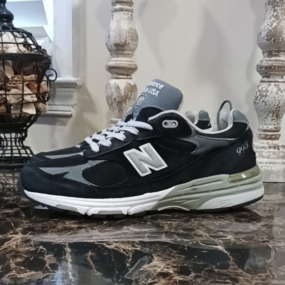 New Balance Shoes - New Balance Classics 993 Made In The USA Lifestyle Shoes Size 8 Men/9.5 …